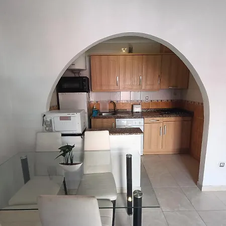 Chalet Adosado Vacacional בית נופש *