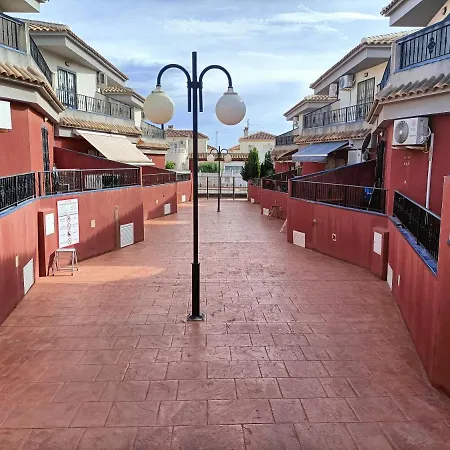Chalet Adosado Vacacional * Torrevieja